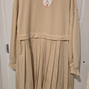 NWT Ladies XL Cream Dress
